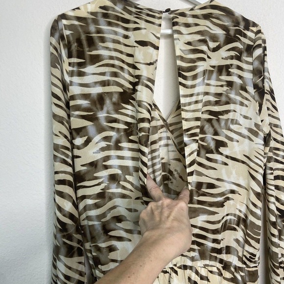 G BY GUESS Animal Print Tiger Striped Long Sleeved Romper S - Picture 12 of 15